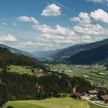 3 Sonnberg アパート *